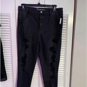 Junior’s Super High Rise Jegging ***SIZE 19.****